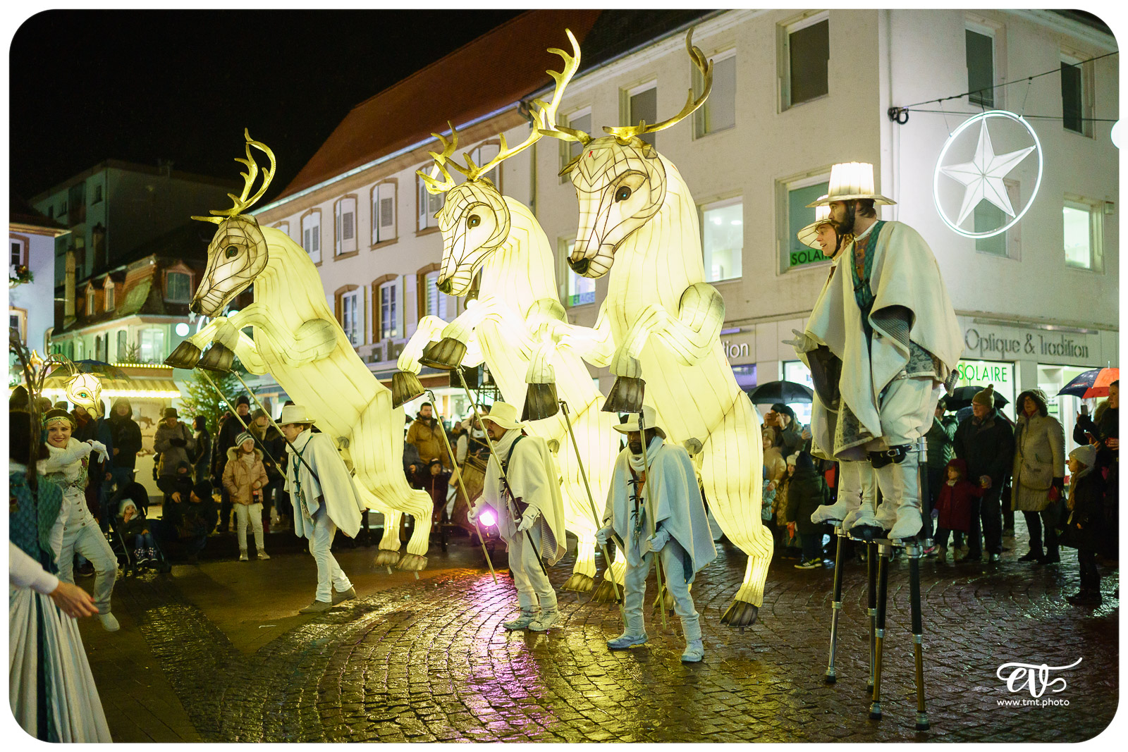 PARADE AMOUREUSE (CIE REMUE MENAGE)